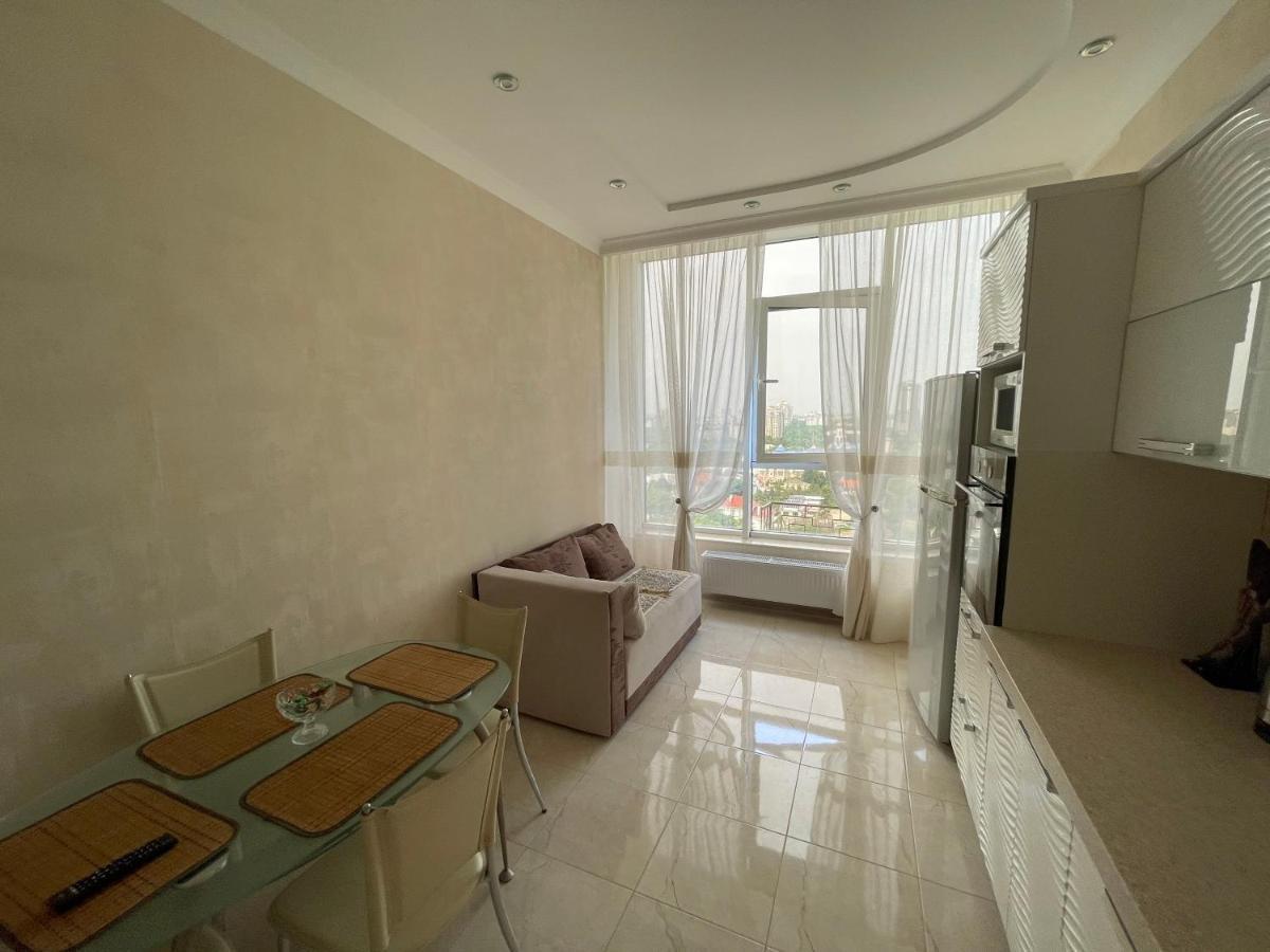 Sea View Kadorr Suite Odesa Exterior photo